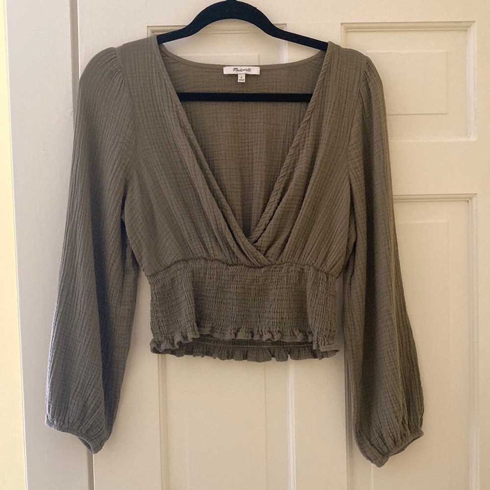 Madewell green cotton v neck crop top muslin gauze